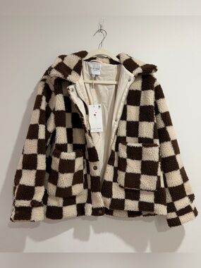 Wild Rose Checkered Sherpa Jacket - Cream & Brown